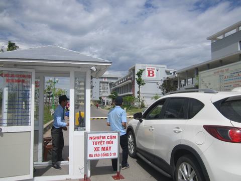 Phương tiện đi vào Bệnh viện qua cổng số 3