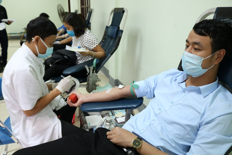 Một số hình ảnh NVYT Bệnh viện tham gia Lễ Hội Xuân Hồng 2