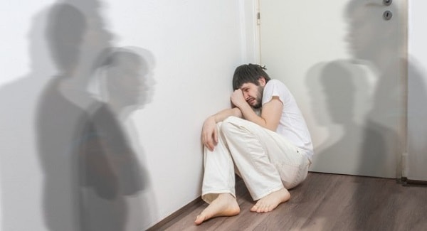 Hình ảnh lâm sàng nổi bật của ảo giác do  rượu là ảo  thanh chiếm ưu thế